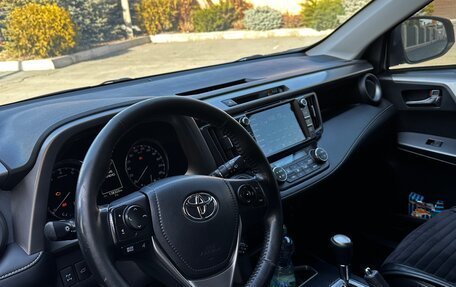 Toyota RAV4, 2017 год, 2 700 000 рублей, 17 фотография