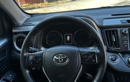Toyota RAV4, 2017 год, 2 700 000 рублей, 26 фотография