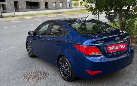 Hyundai Solaris II рестайлинг, 2015 год, 890 000 рублей, 4 фотография