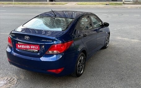 Hyundai Solaris II рестайлинг, 2015 год, 890 000 рублей, 3 фотография