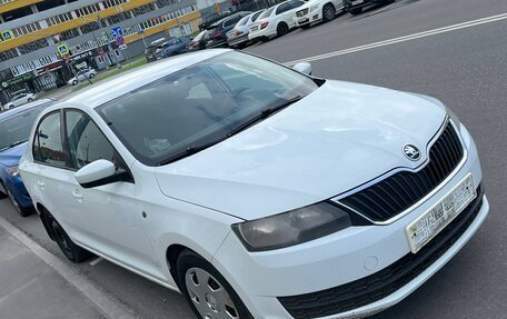 Skoda Rapid I, 2015 год, 695 000 рублей, 3 фотография