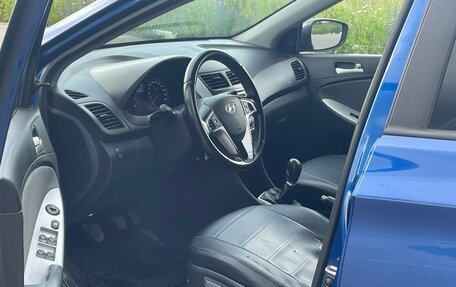 Hyundai Solaris II рестайлинг, 2011 год, 550 000 рублей, 9 фотография