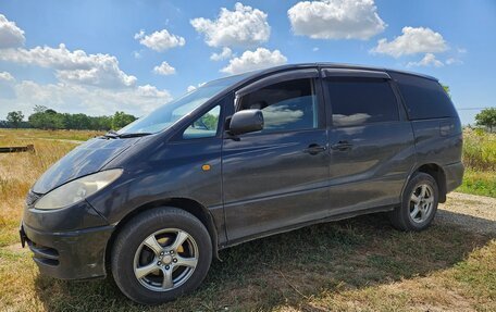 Toyota Estima III рестайлинг -2, 2001 год, 720 000 рублей, 4 фотография