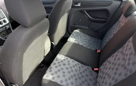 Ford Focus II рестайлинг, 2005 год, 650 000 рублей, 12 фотография