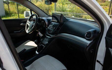 Chevrolet Orlando I, 2013 год, 1 290 000 рублей, 18 фотография