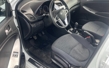 Hyundai Solaris II рестайлинг, 2014 год, 710 000 рублей, 9 фотография