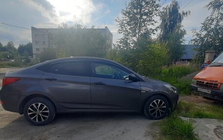 Hyundai Solaris II рестайлинг, 2016 год, 800 000 рублей, 3 фотография