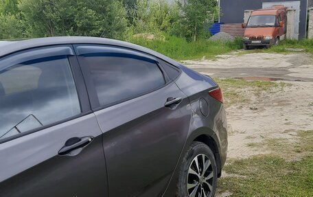 Hyundai Solaris II рестайлинг, 2016 год, 800 000 рублей, 11 фотография