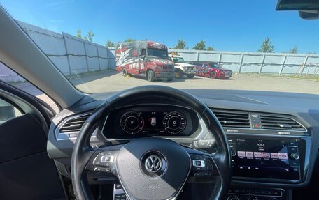 Volkswagen Tiguan II, 2018 год, 2 615 000 рублей, 11 фотография