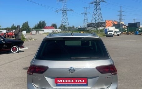 Volkswagen Tiguan II, 2018 год, 2 615 000 рублей, 5 фотография