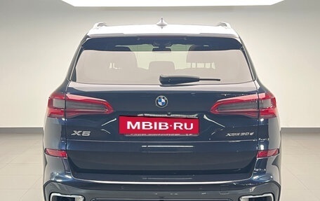 BMW X5, 2019 год, 6 830 000 рублей, 3 фотография