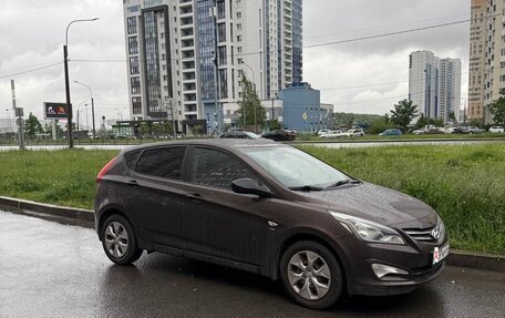 Hyundai Solaris II рестайлинг, 2014 год, 1 000 000 рублей, 1 фотография