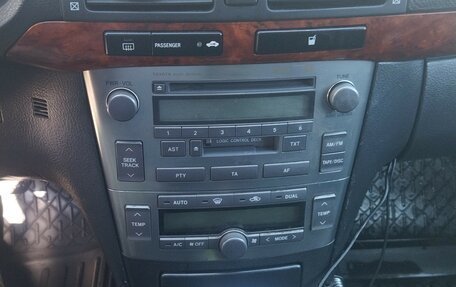 Toyota Avensis III рестайлинг, 2004 год, 350 000 рублей, 4 фотография