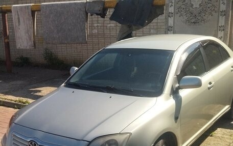Toyota Avensis III рестайлинг, 2004 год, 350 000 рублей, 10 фотография