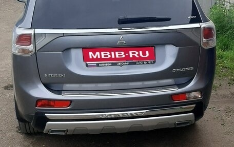 Mitsubishi Outlander III рестайлинг 3, 2012 год, 1 480 000 рублей, 2 фотография