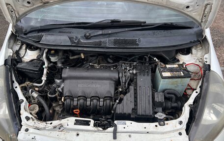 Honda Fit III, 2004 год, 320 000 рублей, 14 фотография