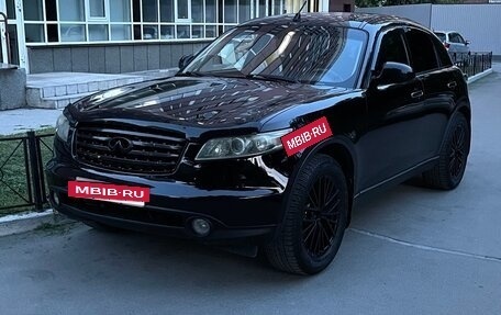 Infiniti FX I, 2005 год, 950 000 рублей, 4 фотография