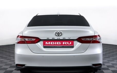 Toyota Camry, 2021 год, 2 797 000 рублей, 6 фотография