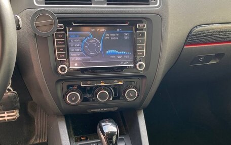 Volkswagen Jetta VI, 2012 год, 970 000 рублей, 10 фотография