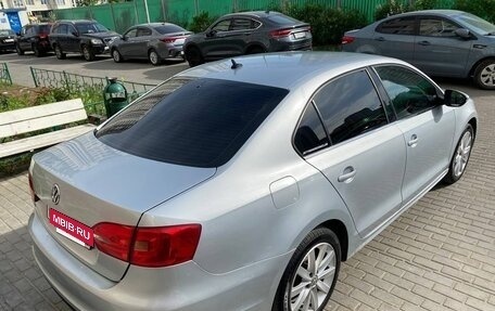 Volkswagen Jetta VI, 2012 год, 970 000 рублей, 5 фотография