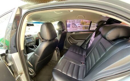 Volkswagen Jetta VI, 2012 год, 970 000 рублей, 11 фотография