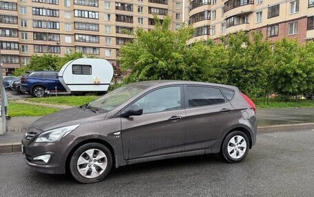 Hyundai Solaris II рестайлинг, 2014 год, 1 000 000 рублей, 4 фотография