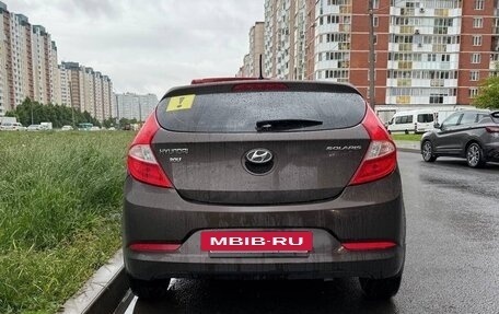 Hyundai Solaris II рестайлинг, 2014 год, 1 000 000 рублей, 3 фотография