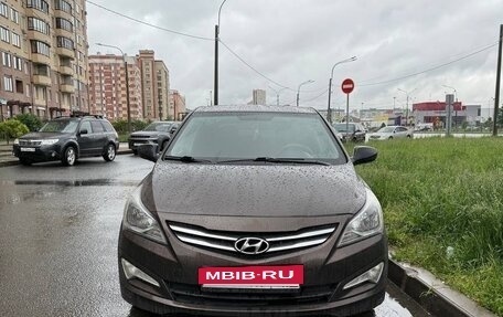 Hyundai Solaris II рестайлинг, 2014 год, 1 000 000 рублей, 2 фотография