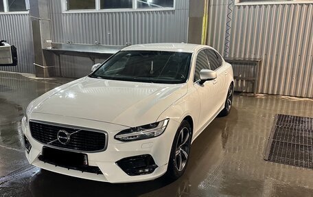 Volvo S90 II рестайлинг, 2017 год, 3 999 000 рублей, 5 фотография