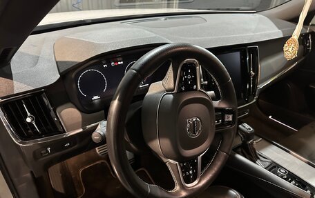 Volvo S90 II рестайлинг, 2017 год, 3 999 000 рублей, 11 фотография