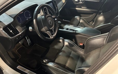 Volvo S90 II рестайлинг, 2017 год, 3 999 000 рублей, 14 фотография