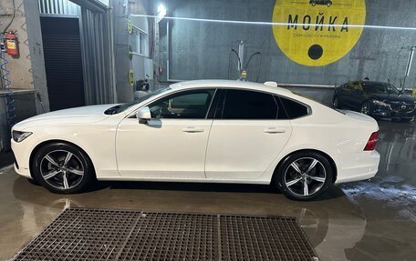 Volvo S90 II рестайлинг, 2017 год, 3 999 000 рублей, 16 фотография