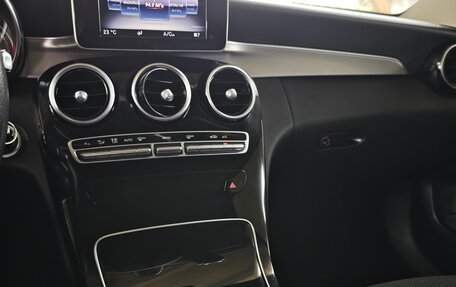 Mercedes-Benz C-Класс, 2017 год, 1 750 000 рублей, 15 фотография