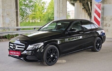 Mercedes-Benz C-Класс, 2017 год, 1 750 000 рублей, 10 фотография