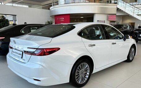 Toyota Camry, 2024 год, 3 990 000 рублей, 2 фотография