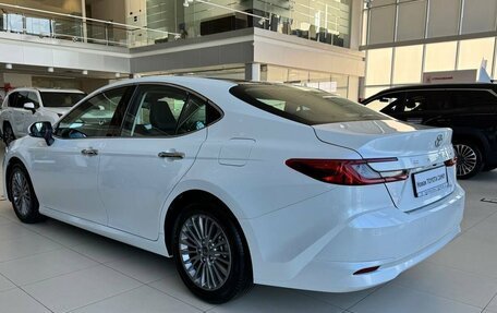 Toyota Camry, 2024 год, 3 990 000 рублей, 4 фотография