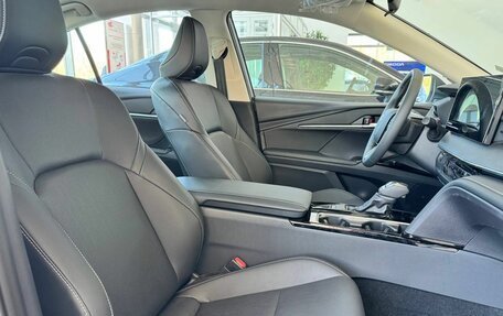 Toyota Camry, 2024 год, 3 990 000 рублей, 7 фотография