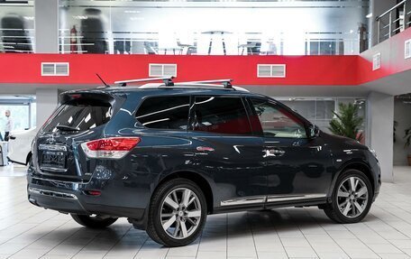 Nissan Pathfinder, 2015 год, 1 499 000 рублей, 2 фотография