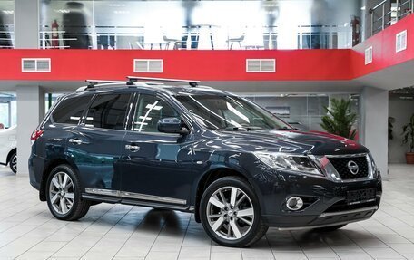 Nissan Pathfinder, 2015 год, 1 499 000 рублей, 3 фотография