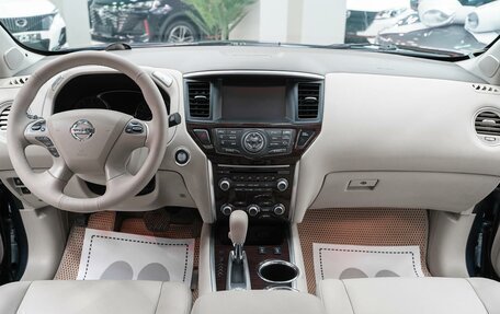 Nissan Pathfinder, 2015 год, 1 499 000 рублей, 10 фотография