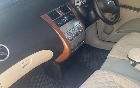 Mitsubishi Colt VI рестайлинг, 2004 год, 520 000 рублей, 5 фотография
