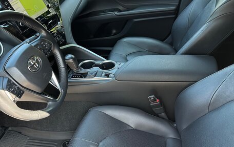 Toyota Camry, 2021 год, 4 100 000 рублей, 8 фотография