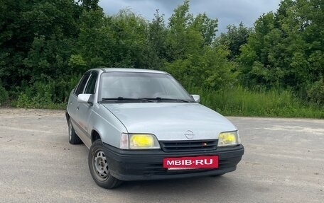 Opel Kadett E рестайлинг, 1988 год, 150 000 рублей, 2 фотография
