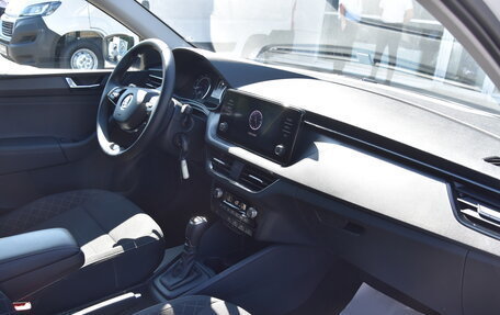 Skoda Rapid II, 2021 год, 1 900 000 рублей, 19 фотография