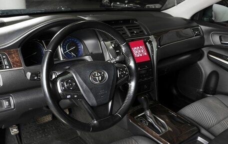 Toyota Camry, 2015 год, 1 890 000 рублей, 3 фотография