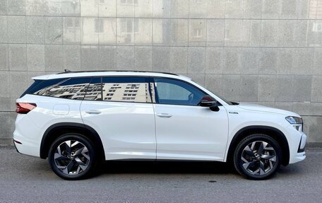 Skoda Kodiaq, 2025 год, 4 965 000 рублей, 7 фотография