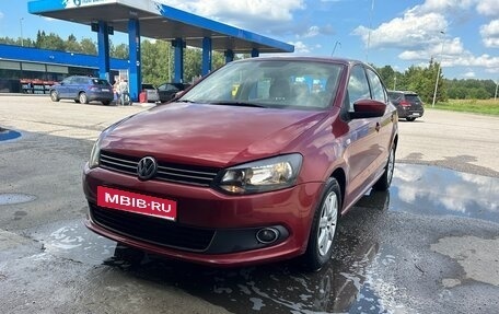 Volkswagen Polo VI (EU Market), 2012 год, 700 000 рублей, 1 фотография