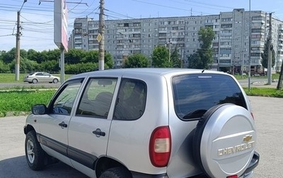 Chevrolet Niva I рестайлинг, 2004 год, 350 000 рублей, 1 фотография