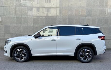 Skoda Kodiaq, 2025 год, 4 965 000 рублей, 8 фотография