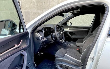 Skoda Kodiaq, 2025 год, 4 965 000 рублей, 13 фотография